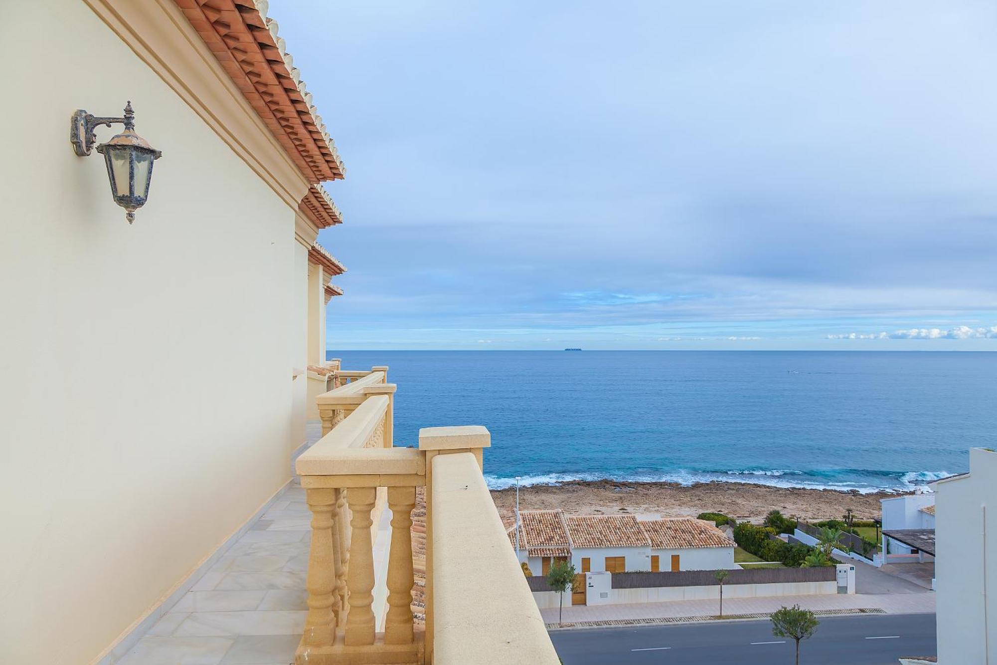 Mar-Beach Front Apartment In Jávea מראה חיצוני תמונה